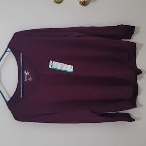 Vneck Semi-Fitted NWT